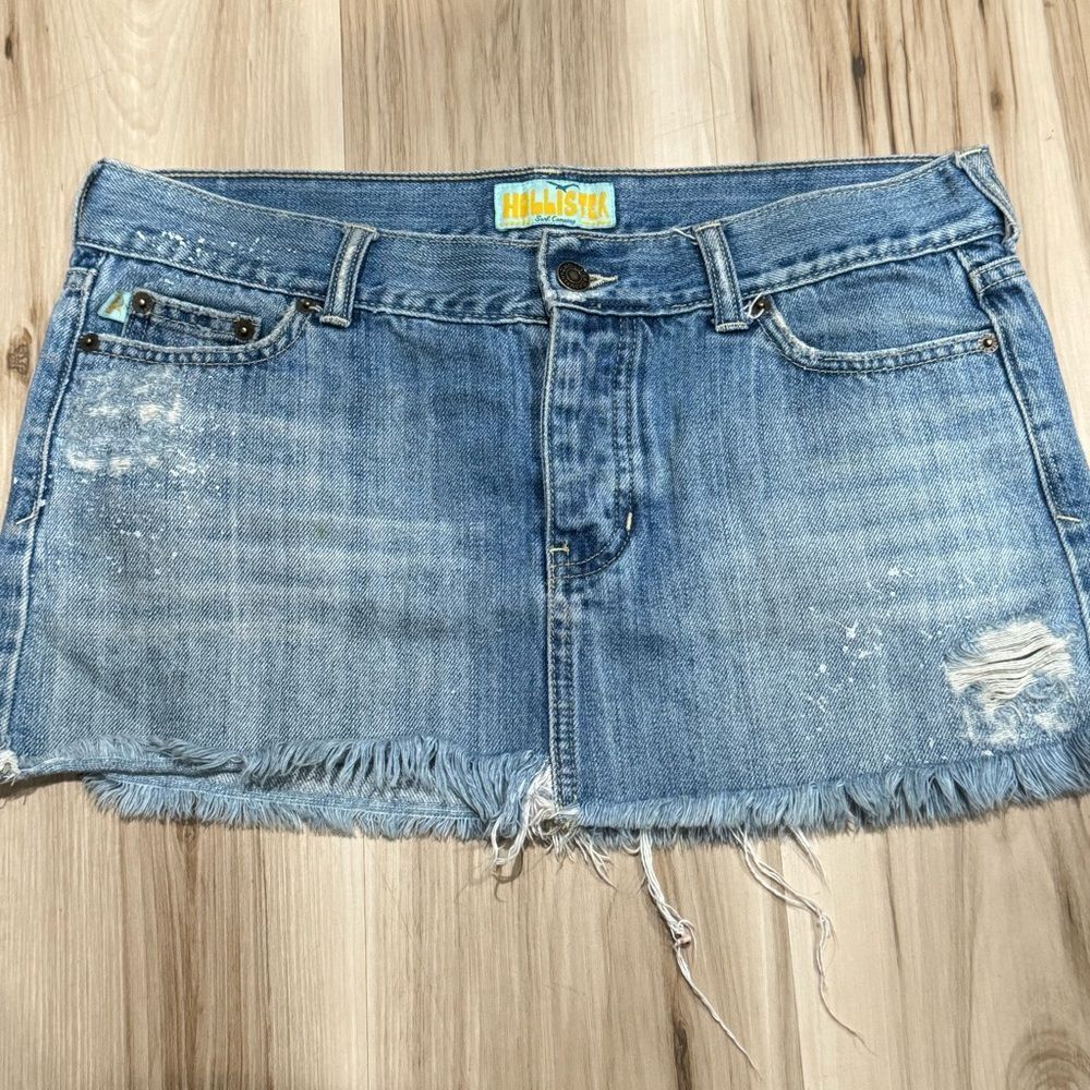 Hollister Y2K Distressed Micro Mini Denim Skirt Women’s 7
